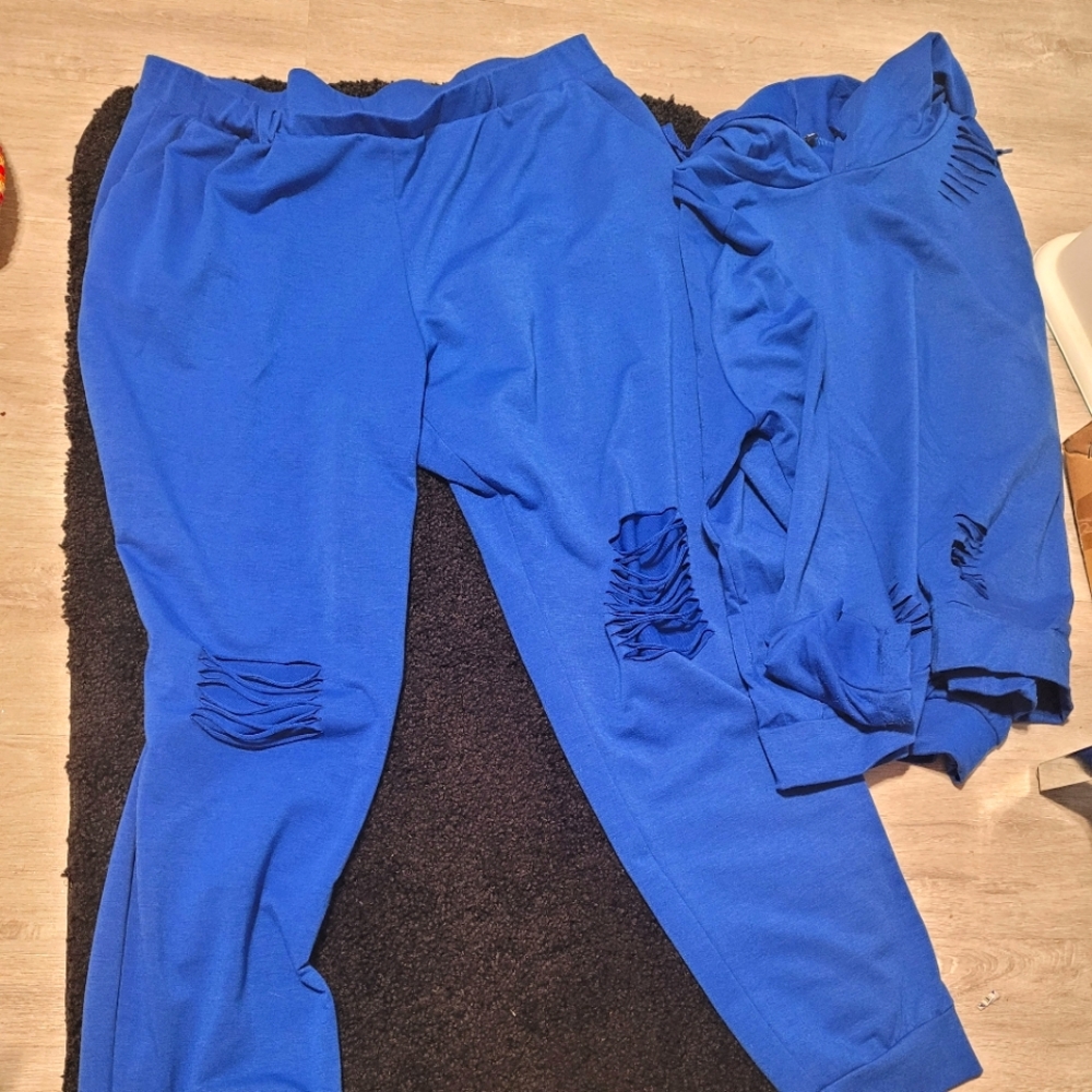 Blue set